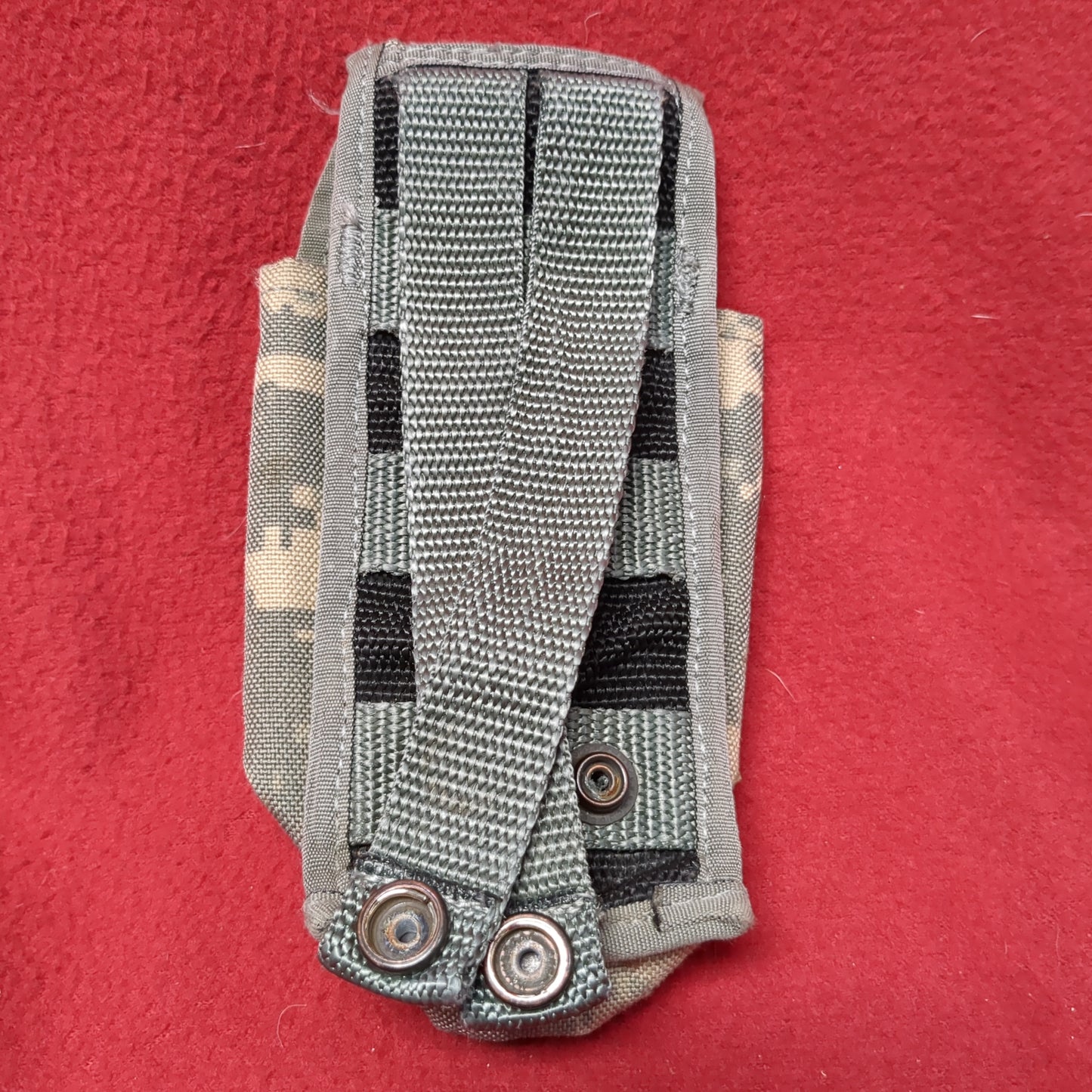 US Army Single Magazine Pouch Molle ACU UCP Good Condition (ACU-MH567)