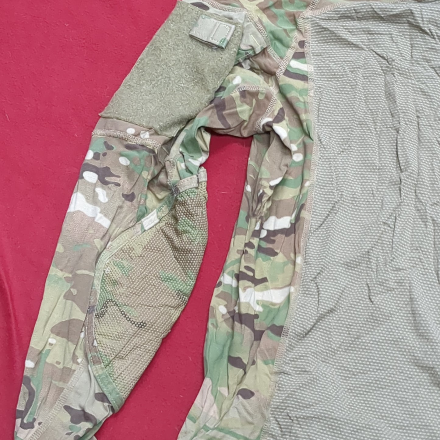 US Army Medium 1/4 Quarter Zip Type 2 Combat OCP Multicam FRAC Top Shirt (cso- fa10-MH622)