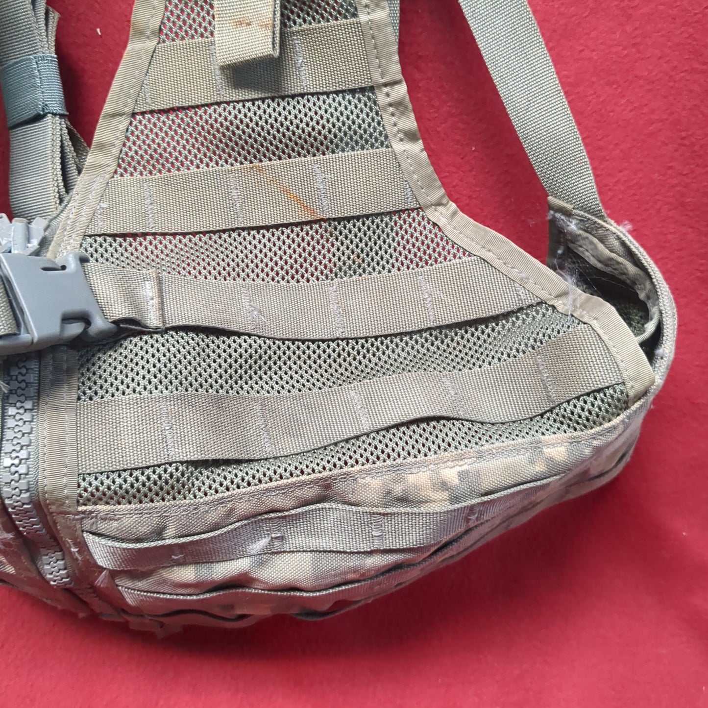 Chest Rig ACU Digitial Camo Fighting Load Carrier FLC Molle (lbv-MH683)