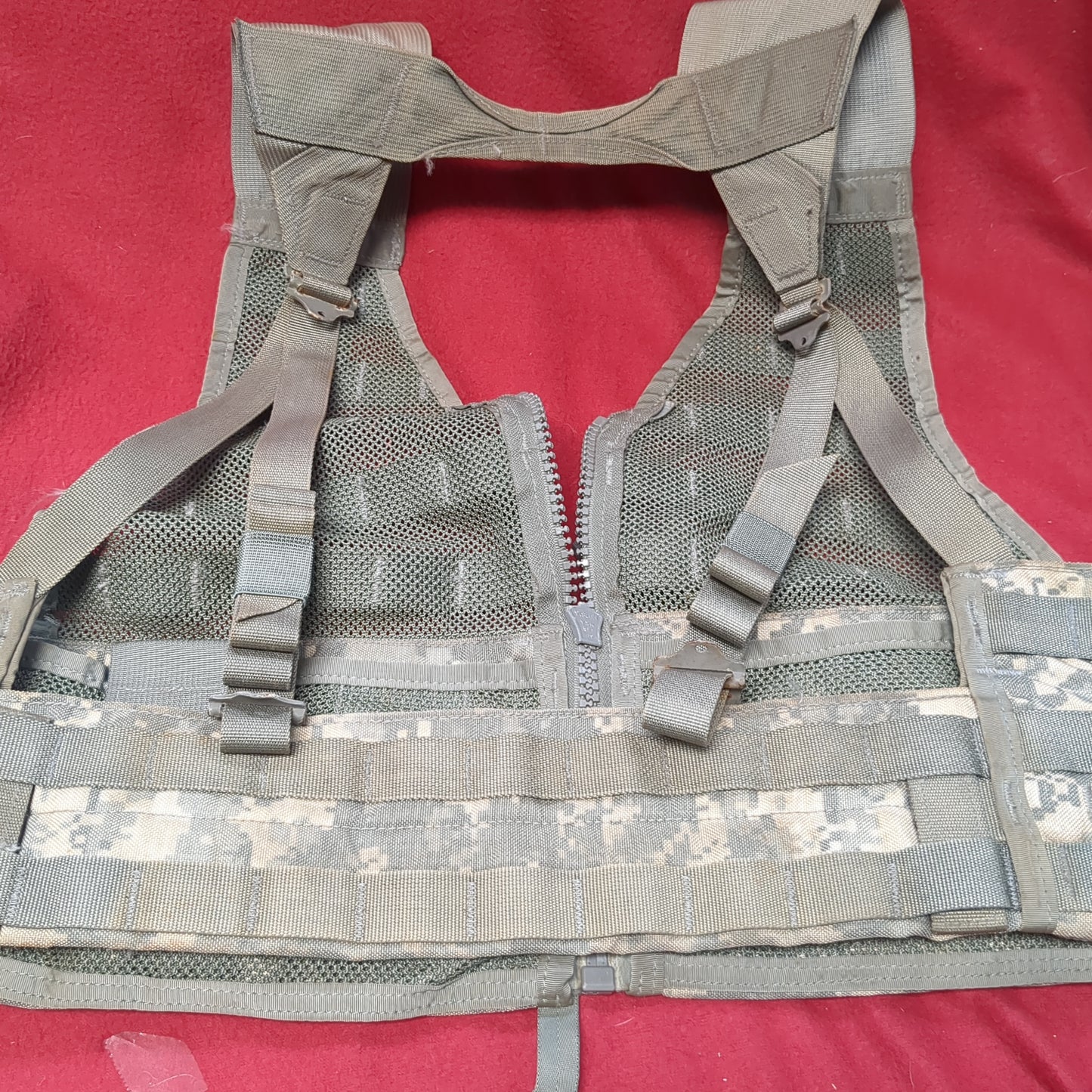 Chest Rig ACU Digitial Camo Fighting Load Carrier FLC Molle (lbv-MH683)