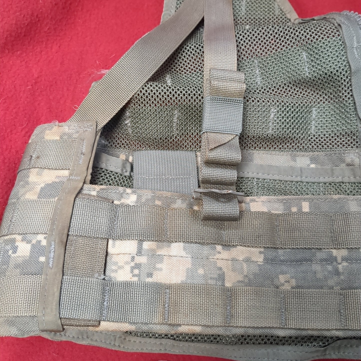 Chest Rig ACU Digitial Camo Fighting Load Carrier FLC Molle (lbv-MH683)