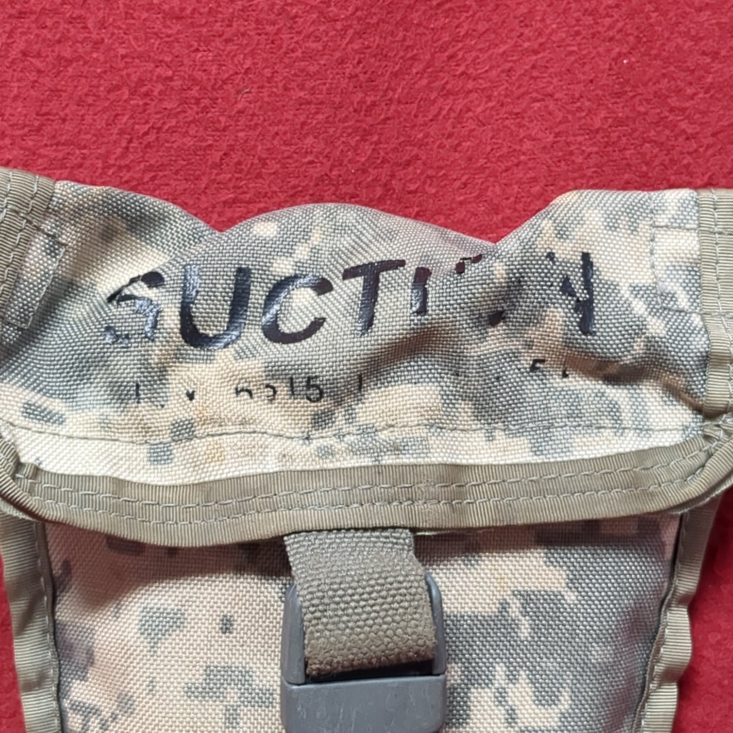 US Army Suction Catheter Pouch UCP ACU Molle II Good Condition (acu-MH697)