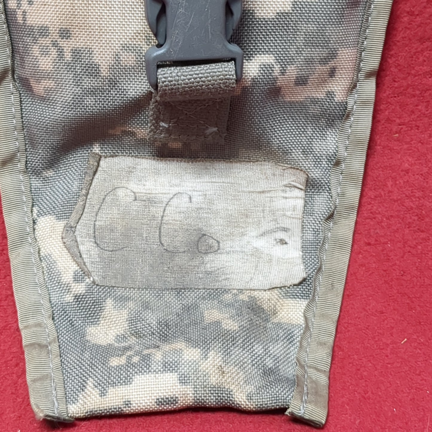 US Army Suction Catheter Pouch UCP ACU Molle II Good Condition (acu-MH697)