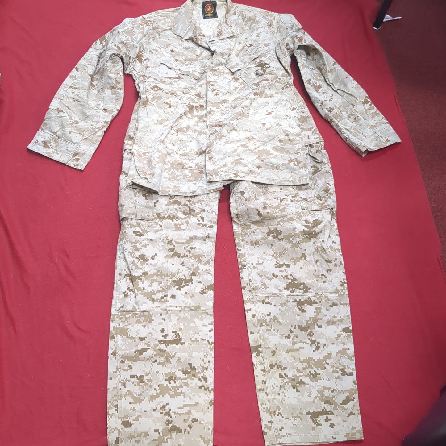 USMC Marine Corps Small Reg Top/Medium Reg Pants COMBAT SHIRT & PANTS Desert Marpat Camo (fb01-APR48)