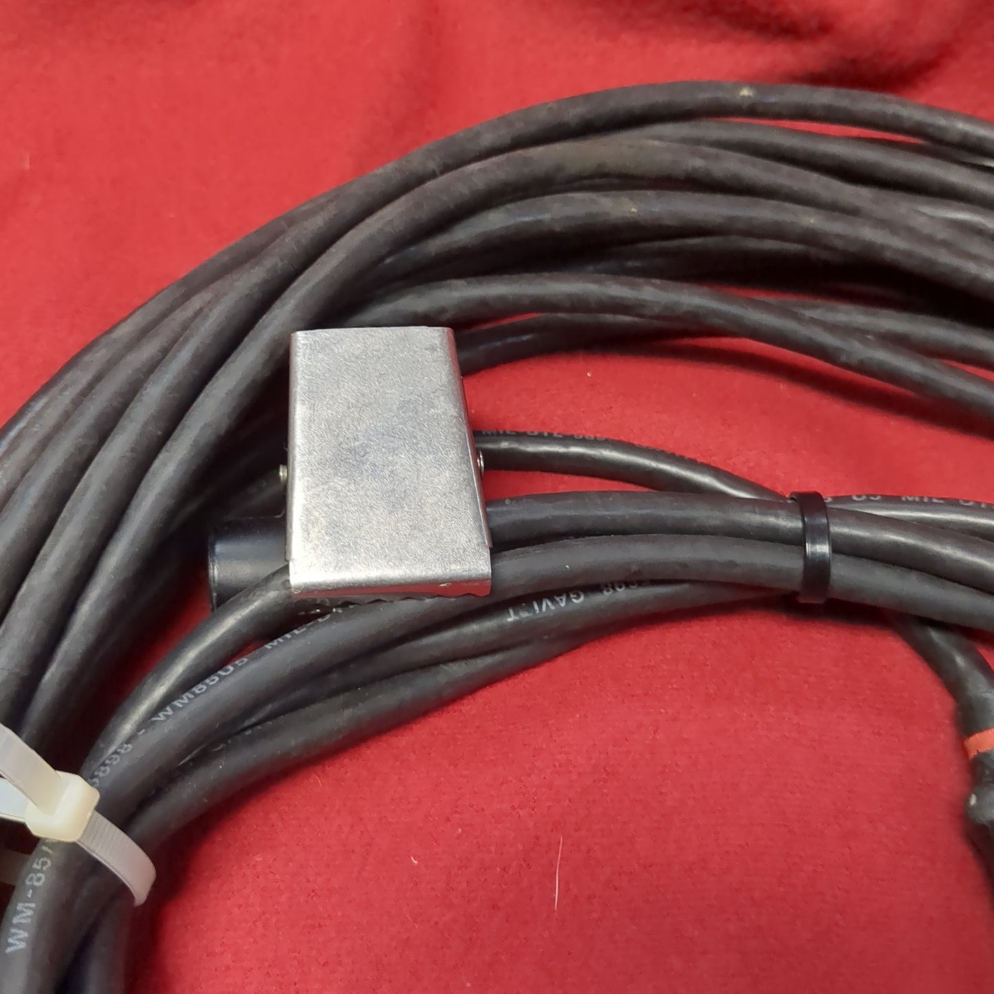 Gavitt Wire WM-85/U 5-pin Electrical data cord assembly (fc03-APR146)