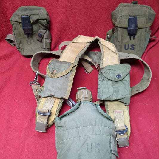 US Army Nylon LC-1-2 Web Belt, Medium(?) w/ Accessories (WBV ca13-5)